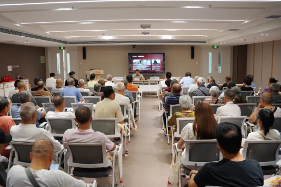 迎七一 护初心 送健康 成都空港亚心心脏病医院开展党员专场公益义诊活动